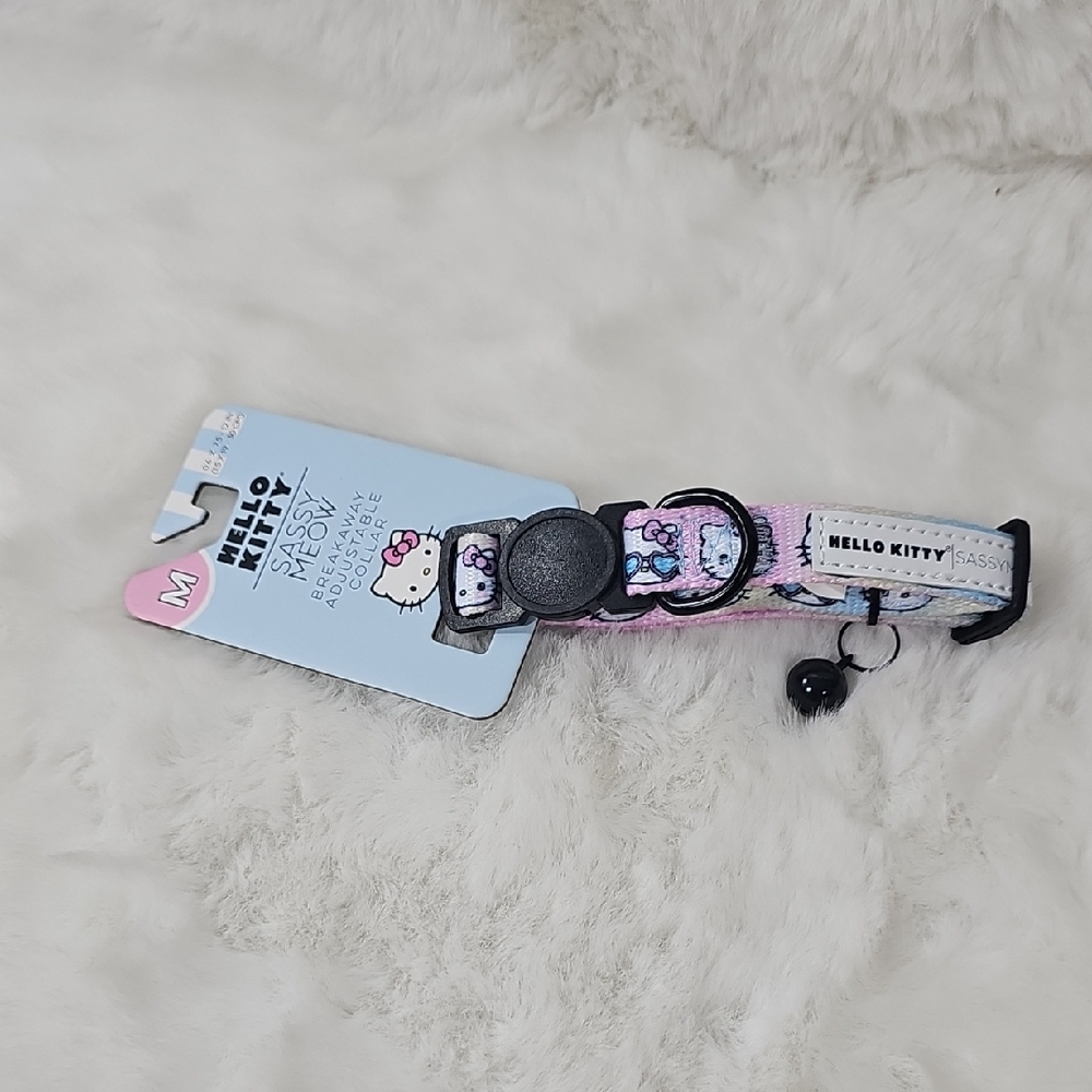 Hello Kitty Sassy Meow breakaway adjustable collar Size Medium